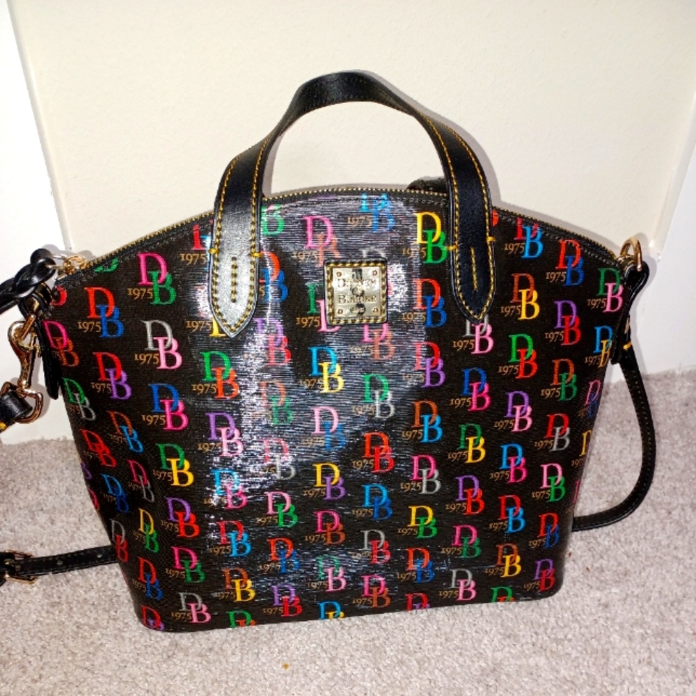 Dooney and bourke Satchel